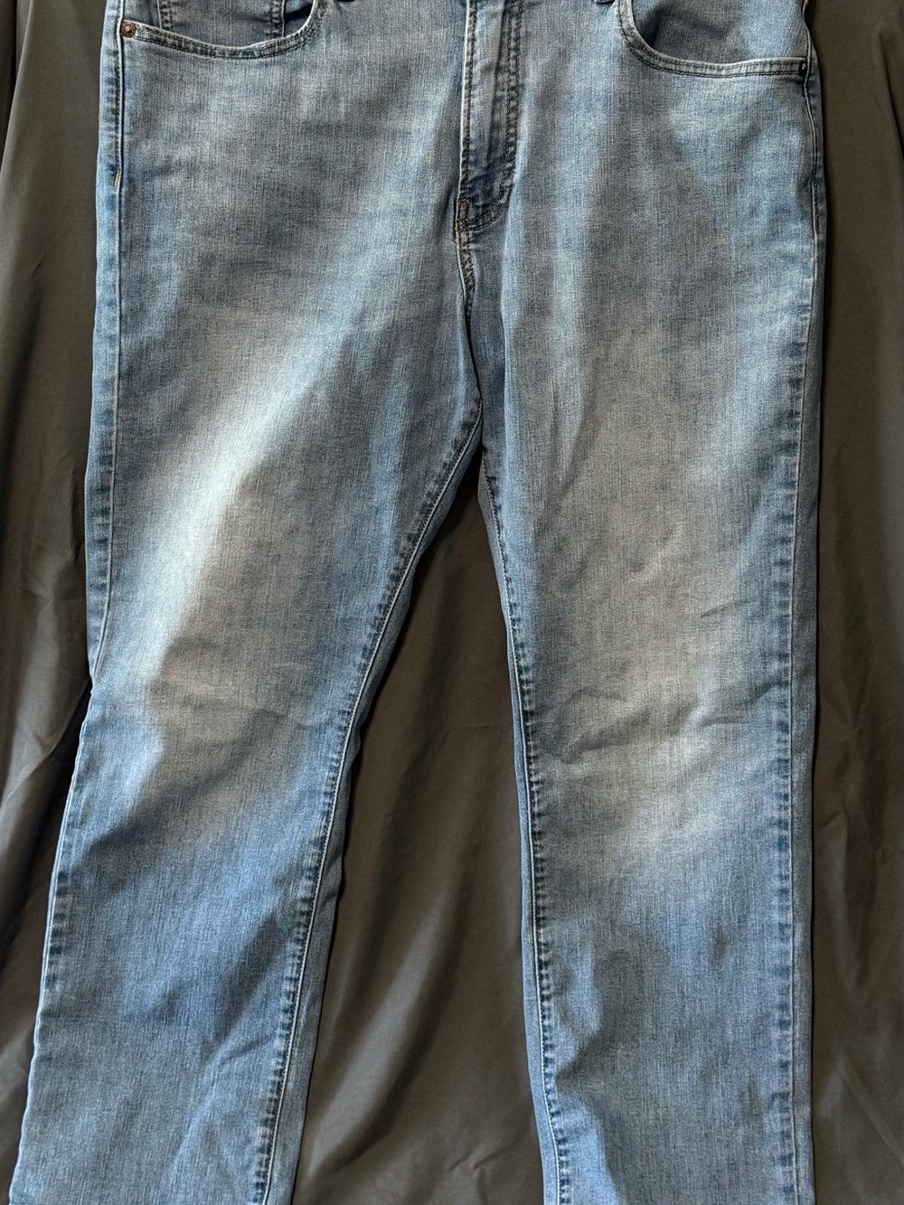 Lucky Brand Men's Light Blue Washed Jeans 36x30